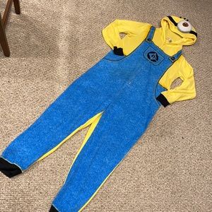 Despicable me onesie size XL costume
